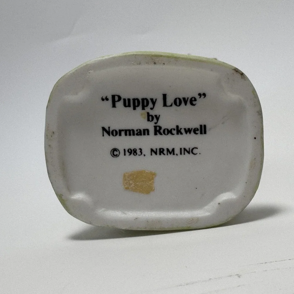 Vintage NRM, INC. Resin Statue Puppy Love By Norman Rockwell Multicolor Standard